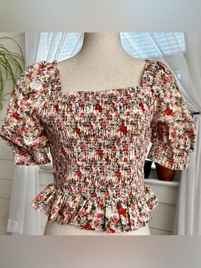 VICI x Gina collection. Claudia Floral Smocked Blouse. NWT! 
Size: Small